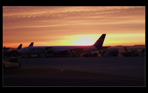 sunrise airport stuttgart condor boing 757300 flugzeuge str edds daboj