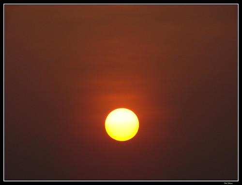 sun india sunrise geotagged asia kerala thrissur geo:lon=76213596 geo:lat=10522012