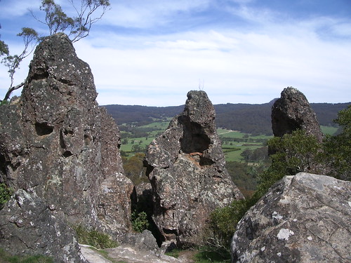 rocks picnic australia victoria climbing hangingrock