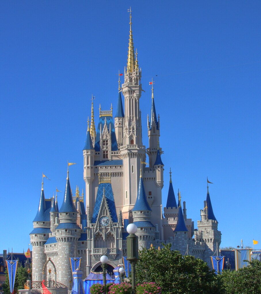 Cinderella\u002639;s Castle  Disney\u002639;s Dream Makers