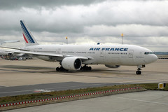 Air France 777 F-GSPH - Photo of Puiseux-en-France