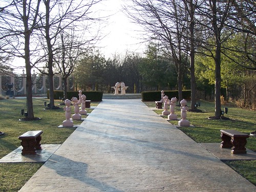 park fountain landscaping statues chapel courtyard mo missouri ozarks carthage preciousmoments jaspercounty jasperco