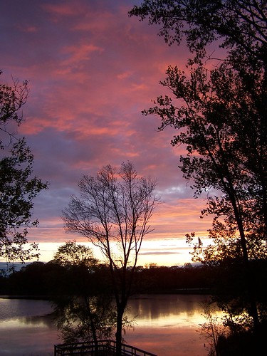 trees sunset sun lake reflection minnesota clouds sylvanlake mn lakereflection forestlakemn lakereflections sheildslake
