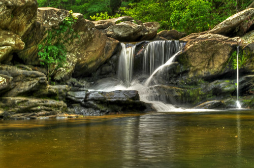 water creek waterfall devilsden talladeganationalforest alabamawaterfalls chinabeesilenttrail claycountyalabama