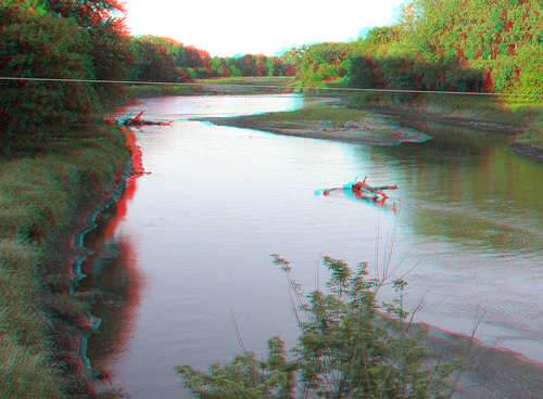camping people rural river stereoscopic stereophoto 3d anaglyph anaglyphs redcyan 3dimages 3dphoto 3dphotos 3dpictures stereopicture