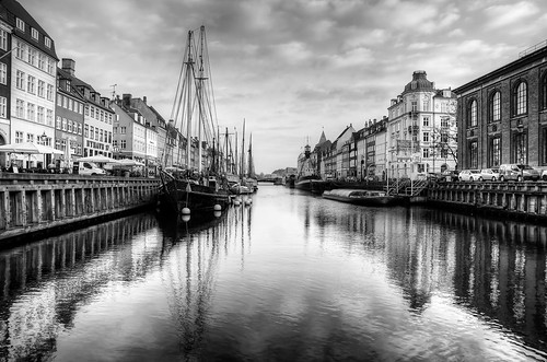 reflection denmark nyhavn sony hdr blackwhite cityscape waterscape boat view travel copenhagen