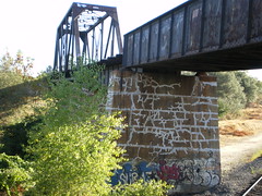 Through truss bridge over Antelope Creek