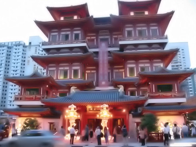 beautiful temple @ singapore chinatown