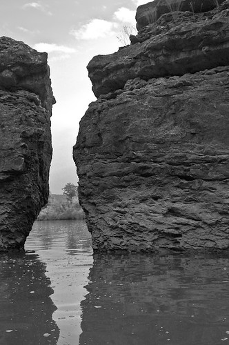 blackandwhite water river us rocks texas tx kayaking rockformations mineralwells brazosriver