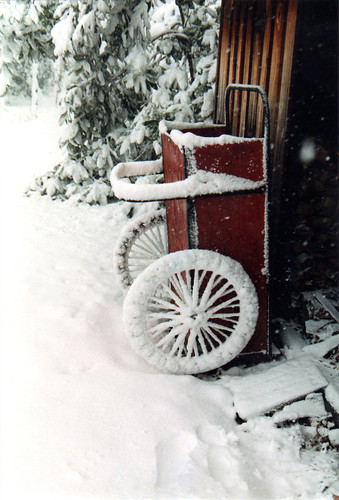 winter red snow home pentax shed gloria cart bridgeton p30 bygloria