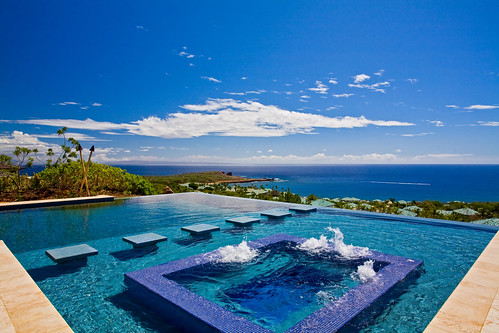 celebrity hawaii fourseasons ceo suite accommodations lanai manelebay lodgeatkoele villarental 4bedroom fourbedroom cuveeescapes elitetraveler