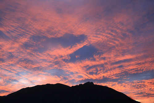 morning blue school red sky mountains clouds sunrise driving si mount snoqualmie vast