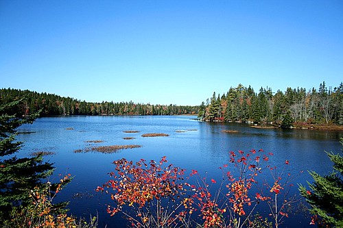 autumn lake canada fall nature landscape geotagged novascotia canoneosdigitalrebelxt hubbards