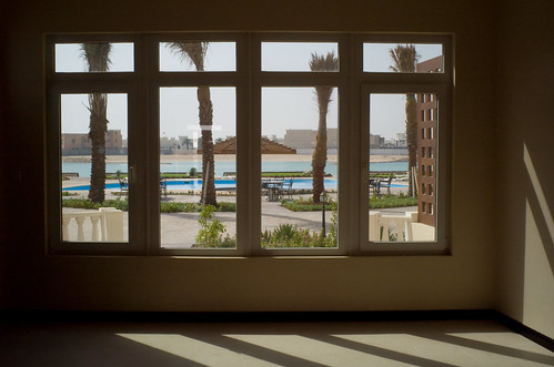 window waterfront view property lagoon swimmingpool palmtrees doha qatar westbay propertyforrent westbaylagoon epsn2778