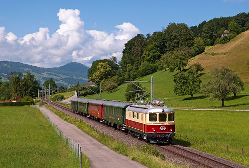 railroad switzerland railway trains svizzera stgallen bahn tee mau ferrovia treni 30028 re44i trenospeciale