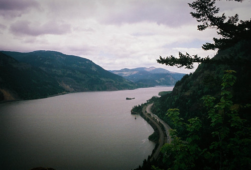 film 35mm river view minolta hiking wideangle gorge columbiarivergorge srt101