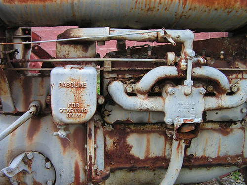 tractor rust decay fordson tbg