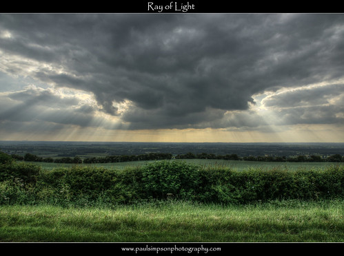 uk england sunlight nature clouds countryside bush lincolnshire hedge fields sunrays hdr sunray hedgerow paulsimpsonphotography photosoflincolnshire