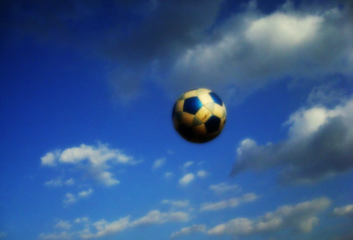 blue sunset sky cloud playing clouds sunrise ball fun happy skies play soccer happiness bluesky cielo soccorball