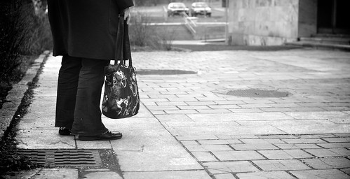 white black legs sigma olympus handbag 30mmf14exdchsm