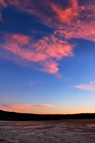 pink blue sunset moon landscape evening twilight nikon searchthebest d70 nps dusk crescent yellowstonenationalpark yellowstone wyoming np eyecandy wy d300 blueribbonwinner mywinners nationalparksystem