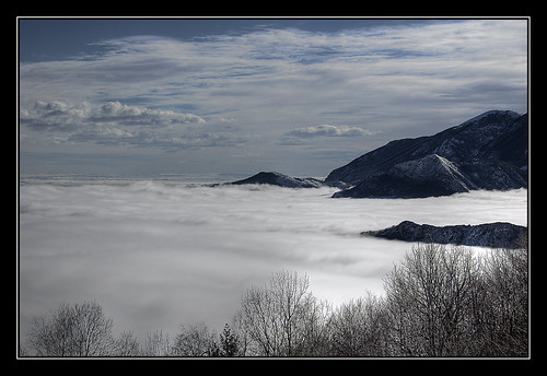 winter white mountain snow fog uc hdr naturesfinest 10faves specnature golddragon anawesomeshot aplusphoto platinumheartaward betterthangood