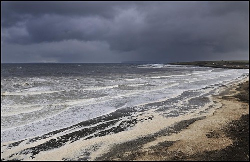 beach weather clouds coast scotland highlands orkney caithness thurso spume dunnethead thursobay