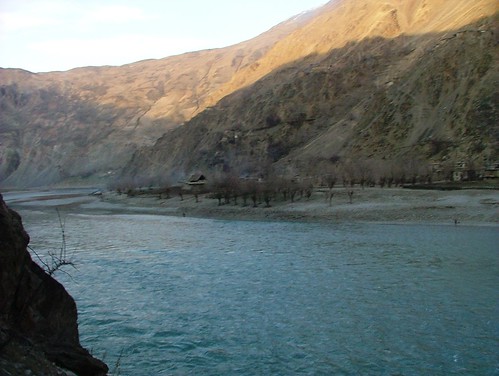 geotagged tajikistan contrastadjusted springbreak2008 тоҷикистон panjrivervalley khorogtodushanbe geo:lat=38444514 geo:lon=70901728