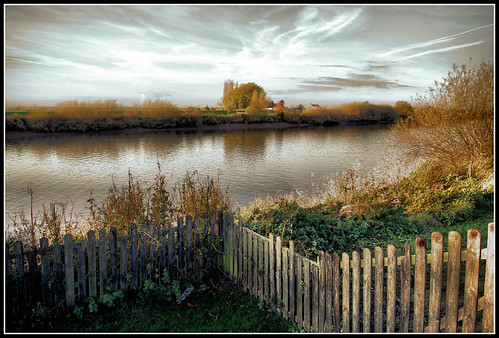 uk water topv111 river landscape niceshot lincolnshire trent topv reflexions autumm avision pentaxk10d ilovemypic pentax1855lens