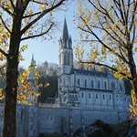 Lourdes: Una Visita en Oración