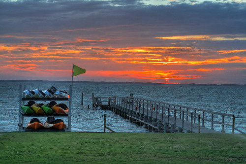 sunset red sun beach evening duck kayak flag northcarolina farewell boardwalk goodbye obx