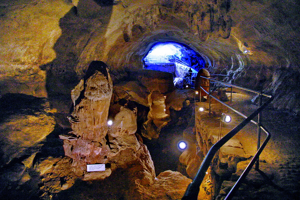 Malta 2010 Ghar Dalam Cave IMG_8407a