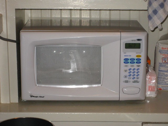 Magic Chef Microwave Oven => (SOLD) | Flickr - Photo Sharing!