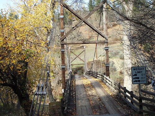old woodenbridge