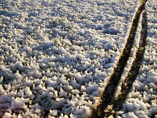 uk england snow sunrise norfolk tracks minimal february tyres lowsun wymondham paperboy peaky