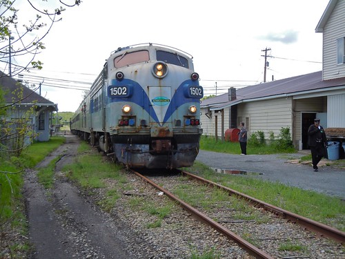 railroad man train rail railway adirondacks passenger adix adirondackscenicrailroad