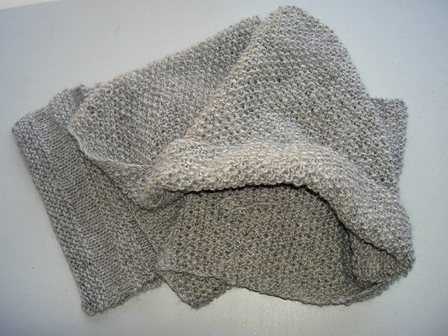 Andraya&apos;s Crochet: Seamless Hooded Scarf Pattern