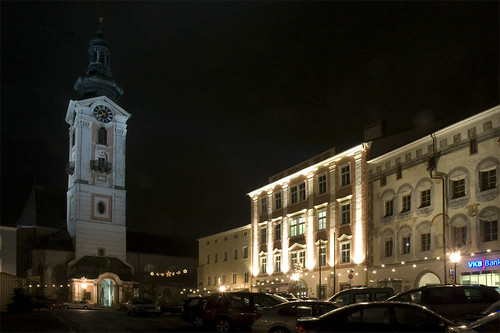 street old city night square austria österreich europe view main central eu upper historical oberösterreich autriche