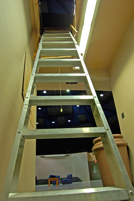 Pulldown Stairs to Rim