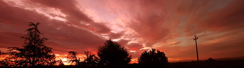 morning sunset red italy panorama sun color tree colors clouds sunrise italia nuvole alba campagna sole rosso colori paesaggio 2007 meteo emiliaromagna romagna mattina solarolo