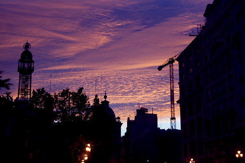 trees sky urban valencia silhouette architecture clouds sunrise spain driving crane canoneos350d plazadelayuntamiento