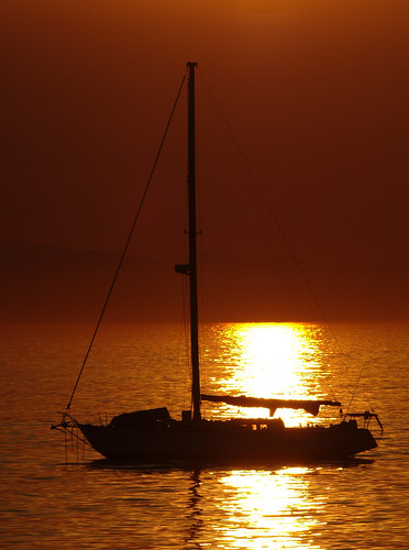 ocean california red sea sun color yellow santabarbara sunrise boat haze bravo ship smoke best sail effect magicdonkey p1f1