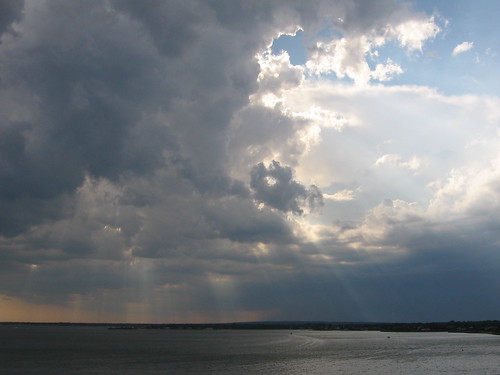 thunderstorm sunbeam crepuscularrays hamptonbays weatherphotography shinnecockbay duneroad ponquoguebridge cululonimbus westhamptonisland quantuckisland