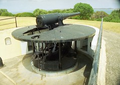 8-inch 12 ton B.L.Gun on Hydro Pneumatic Mounting