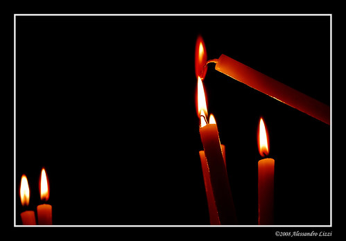 notte luce marche fuoco candele