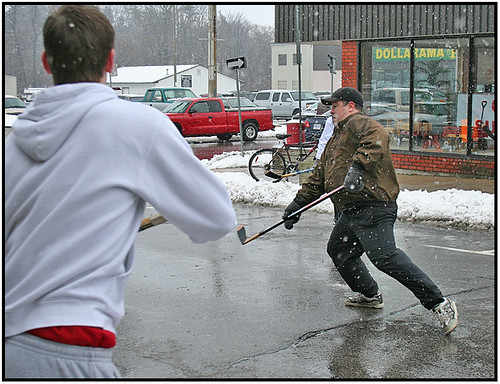 street winter ontario canada hockey fun paul 2008 simcoe mcalister trostan hockeydayincanada 20080209 rotaryclubofnorfolksunrise