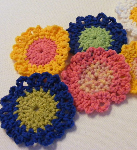 Crochet Flowers - Free Patterns