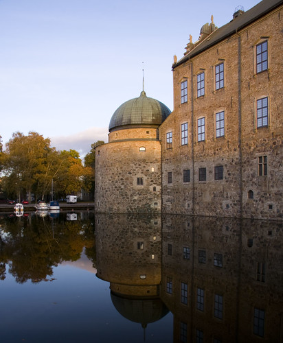sunset sky reflection castle water mirror sweden sverige moat vadstena östergötland canonefs1785mmf456isusm canoneos40d johanklovsjö