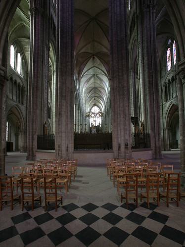 architecture choir religious bourges europe cathedral religion medieval unesco altar middleages worldheritage ambulatory