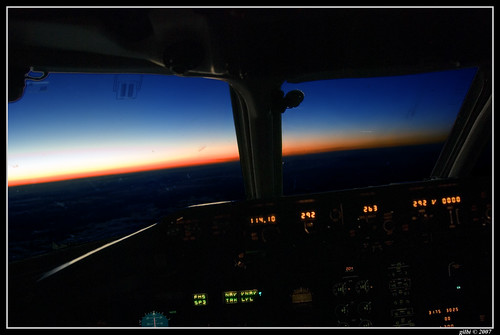 november autumn sunset geotagged tramonto novembre cockpit autunno 2007 md80 geo:lat=4430987 geo:lon=1810779